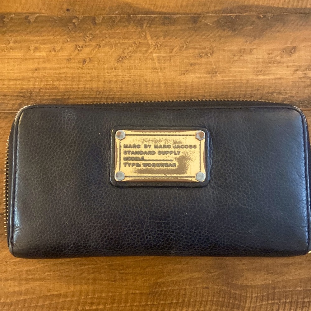 Marc by Marc Jacobs clutch leather wallet